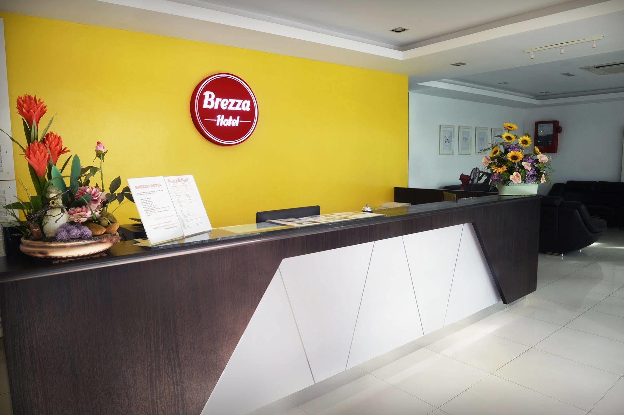 Brezza Hotel Лумут Екстер'єр фото